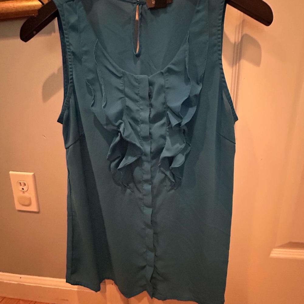 Kenneth Cole Reaction Blue Sleeveless Ruffled Blouse